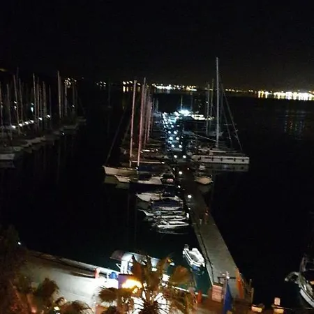 Luxury With Seaview Apartment